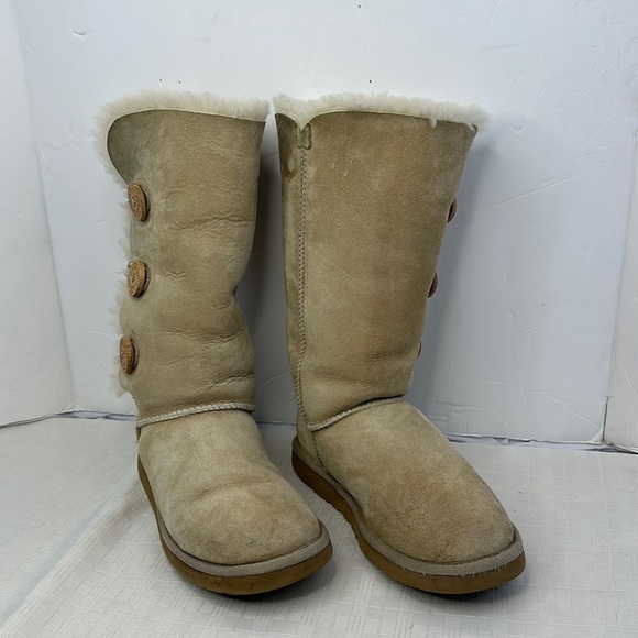 Bailey Button Triplet II Boot - Picture 1 of 9